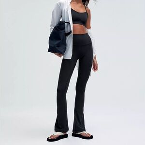 LULULEMON ALIGN HIGH RISE MINI FLARE PANT *SHORT*